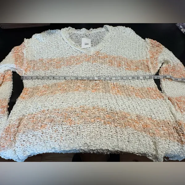 POL Crochet peach and white Oversized Comfy Sweater NWT size Medium - Image 10