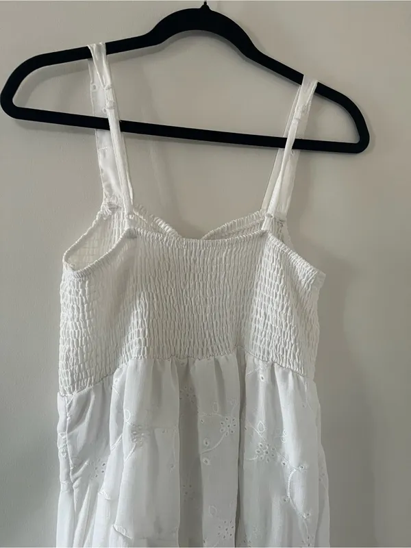 White Eyelet Smocked Tiered Maxi Dress Large Coastal Euro Summer Beach Resort - Image 9
