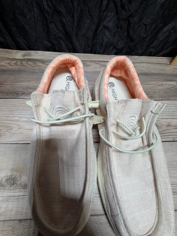 High Tide Women’s Boat /loafer Shoes Cream Fabric Size 8 - Image 6