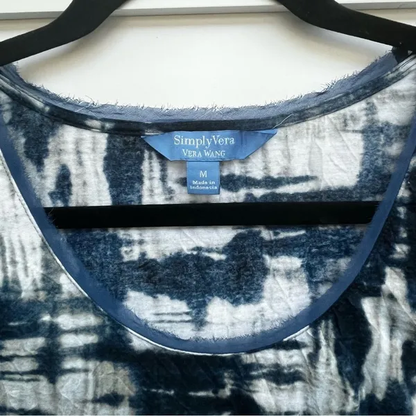 Vera Wang Abstract Tie-Dye Tee - Medium - Image 4