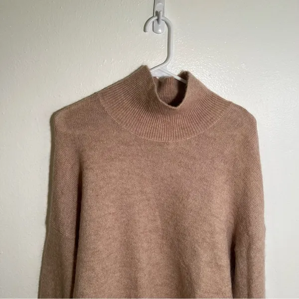 H&M Women's Size 4 Mohair-Blend Polo-Neck Jumper Sweater‎ Light Beige Wool - Image 3