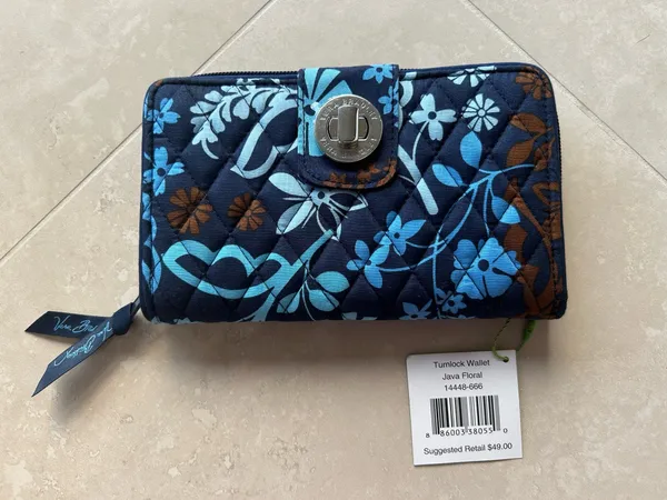 Vera Bradley Wallet - Image 7