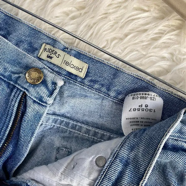 Vintage Lee Riders Jeans Light Blue Relaxed Straight Leg Denim Alt Edgy Normcore - Image 2