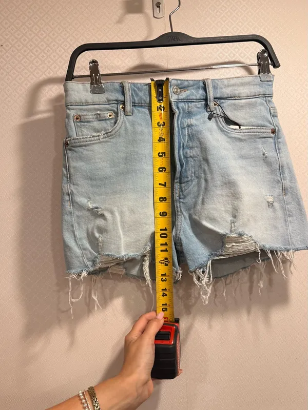 NWT Zara Light Blue Distressed Summer Everyday Denim Shorts Size 4 - Image 5
