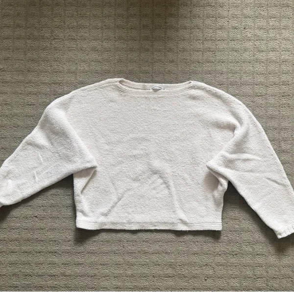 Abercrombie sweater - Image 2