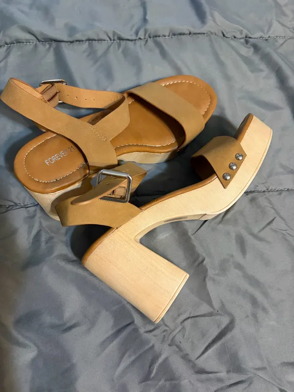 Forever 21 Blocked Heel - Image 2