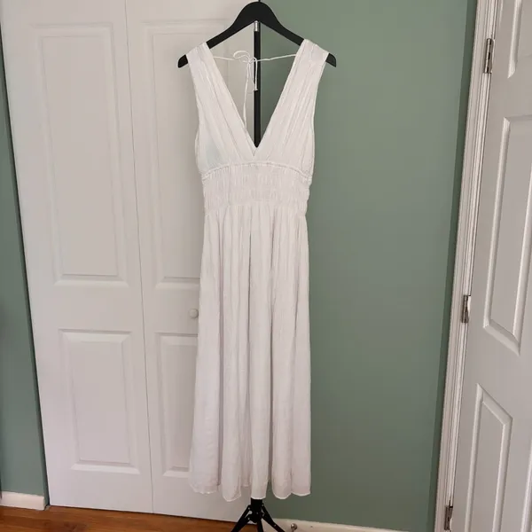 Abercrombie & Fitch Crinkle Textured Smocked Waist Maxi Dress Women's Sz Medium - Image 2