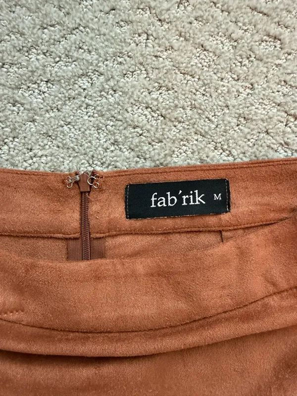 fab'rik Skirt - Image 2
