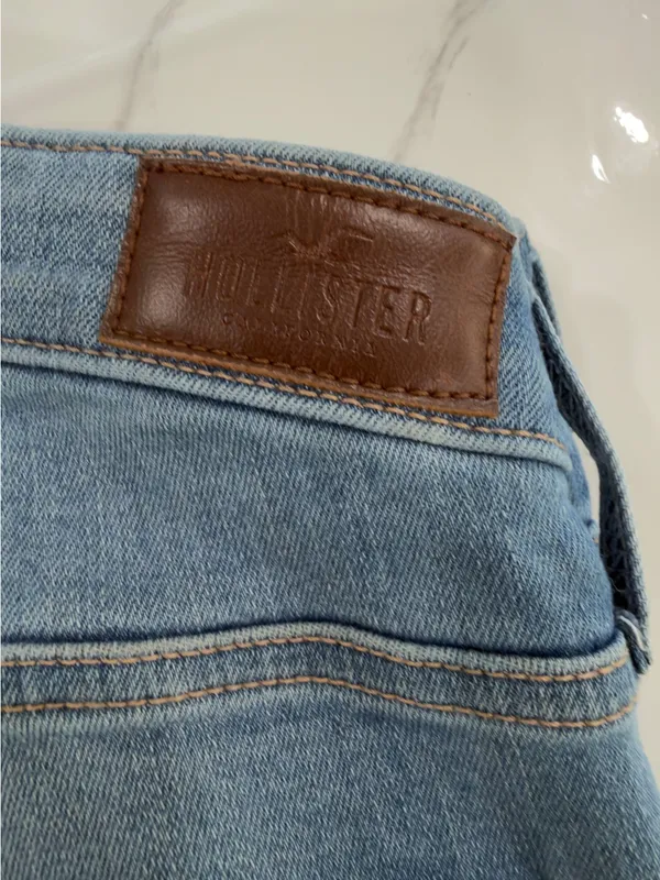 Hollister Light Wash Distressed Skinny Jeans - Image 3