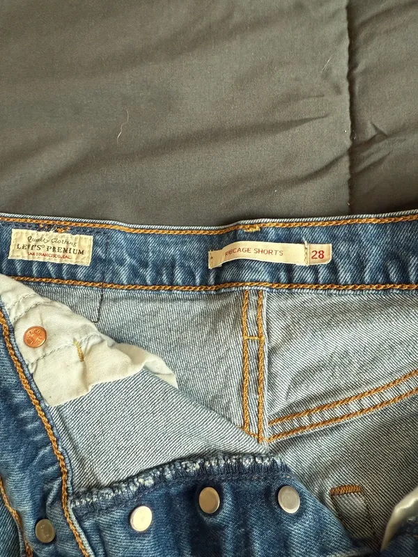 Levi’s Ribcage Shorts Denim - Image 3
