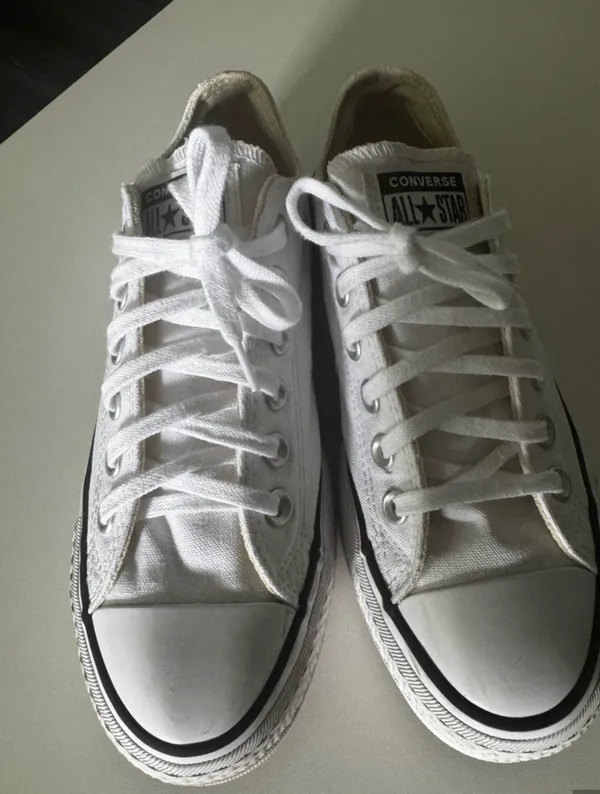 Converse Chuck Taylor All Star Lift OX Women's Platform Shoes Color: White Size: 6 - Image 2