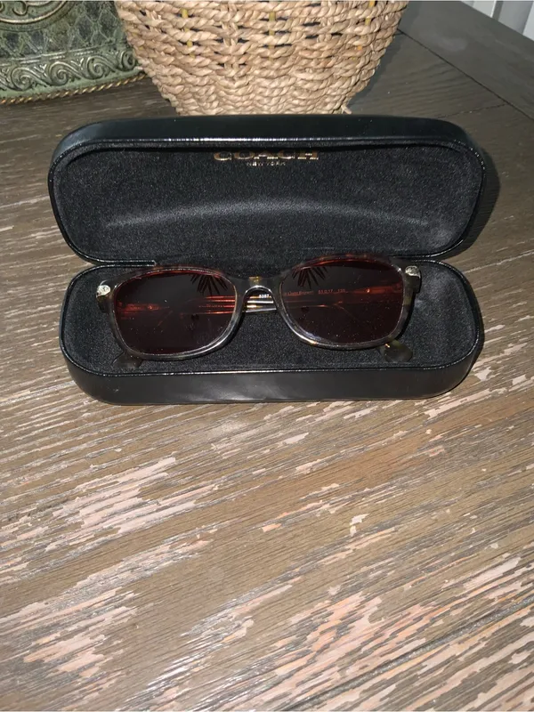Coach HC6065 Tortoise Frame Sunglasses With Coach Case - Image 11