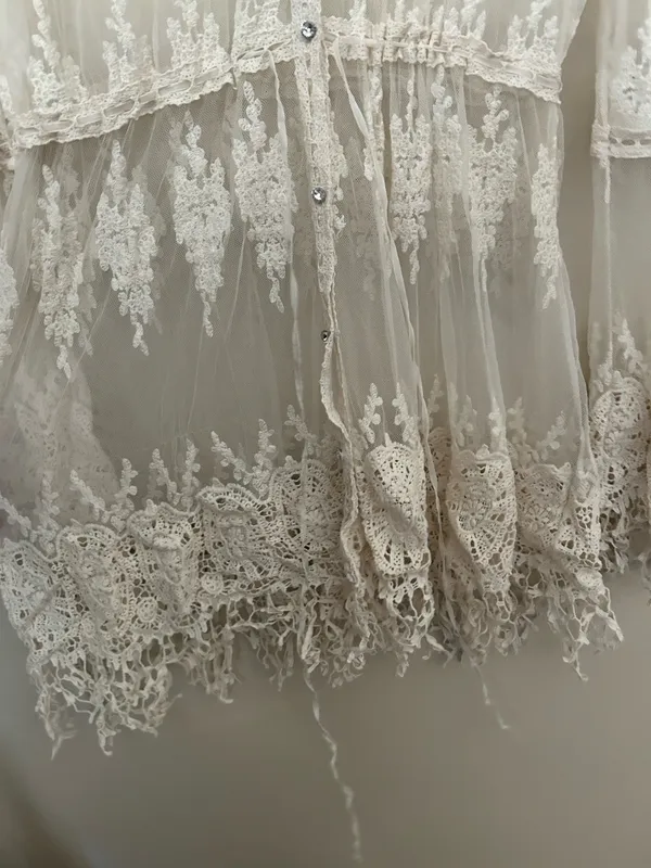 Cream colored lace sheer cardigan Size L - Image 3