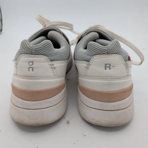 On Running‎ The Roger Advantage Womens White Rose Sneakers 3WD10652349 US 8 - Image 5