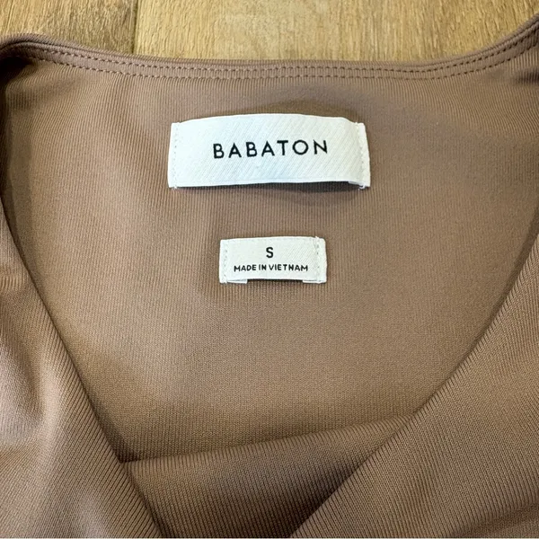 🌟Babaton🌟 Contour Knit Crop Top Tee Short Sleeve Crewneck Brown Sz S - Image 4