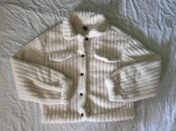 SHEIN fuzzy buttoned up jacket size S - Image 2