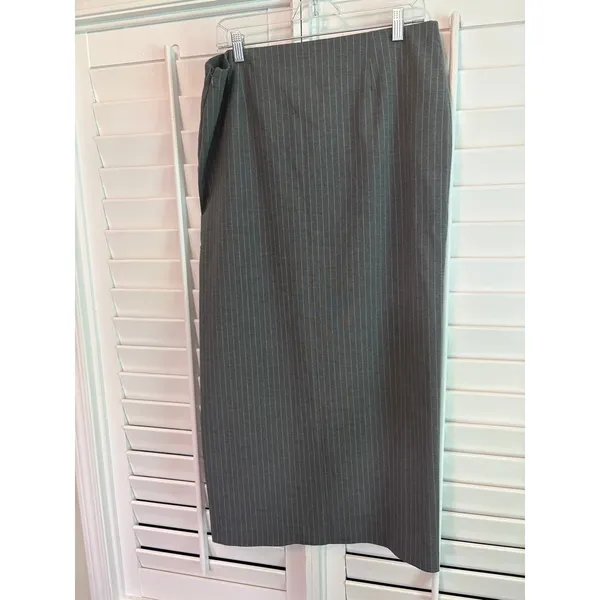 Abercrombie &‎ Fitch Gray And White Stripe Pinstripe Midi Skirt Size Medium - Image 2