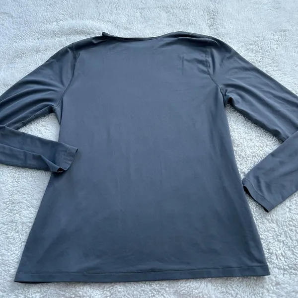Nike Womens Dri-Fit Long Sleeve Sz XL Grey Running Athleisure Luxe Preppy Sports - Image 3