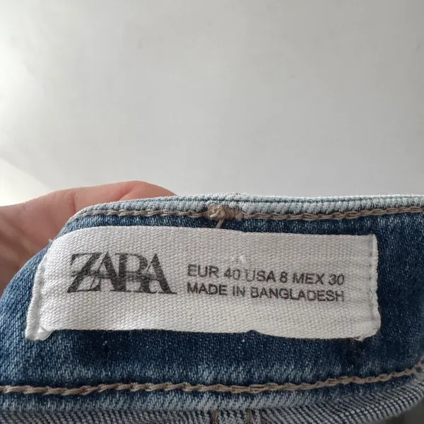 Zara Denim Jean Shorts‎ Slightly Distressed - Image 4