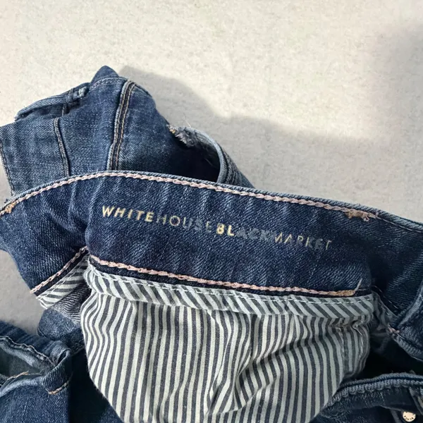 White House Black Market The Skinny Distressed Medium Wash Denim Jeans Sz 4 - Image 3