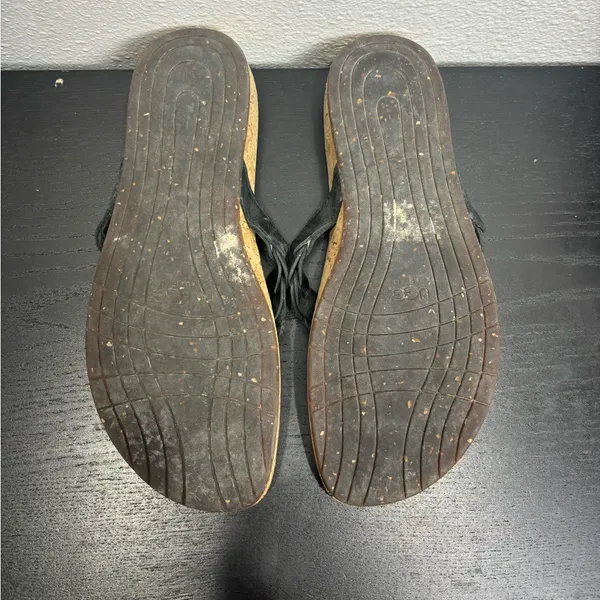 UGG Australia 7 Black‎ Leather Braided Thong Cork Flip Flops Shearling Sandals - Image 6