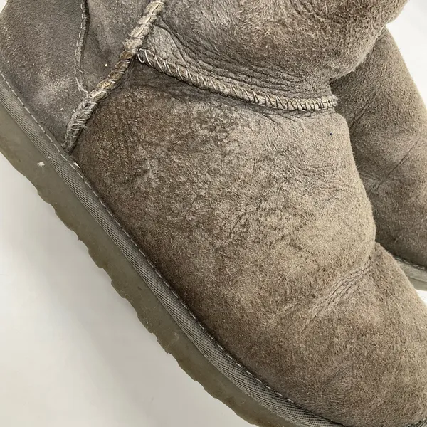 UGG MID‎ CALF BOOTS Size 8 - Image 3