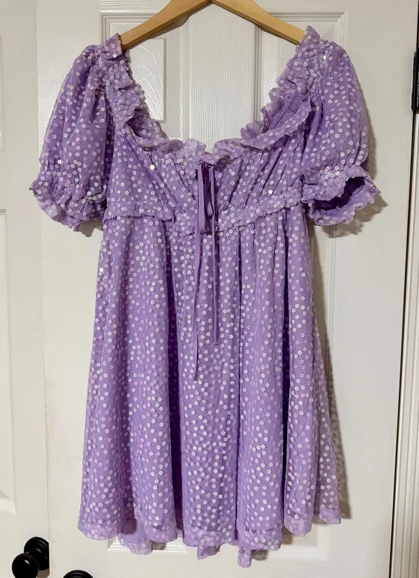 Buddy Love “Jac Puff” Sequin Purple Dress | M | Like-new Lavender Floral Overlay - Image 3