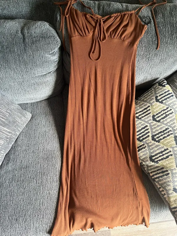 Brown tie up strap maxi dress - Image 2