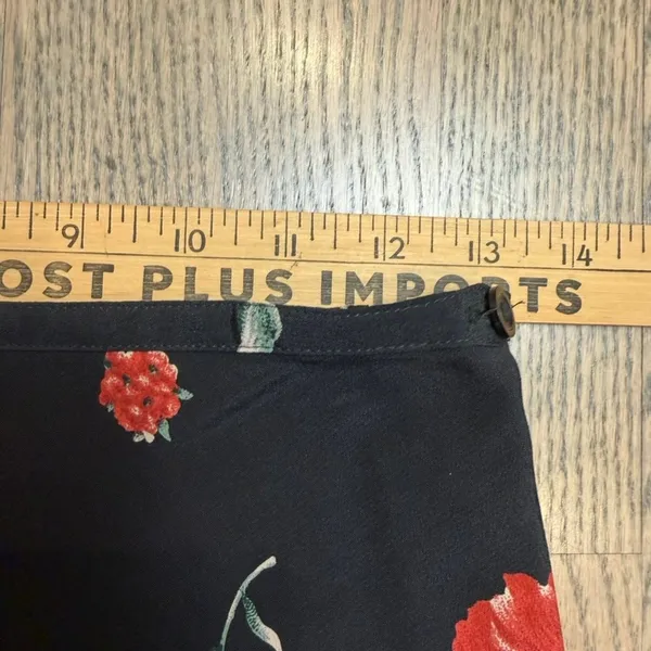 Vtg Old Navy Floral Rose Print Maxi Skirt Black Red Size 6 A Line Midi - Image 2