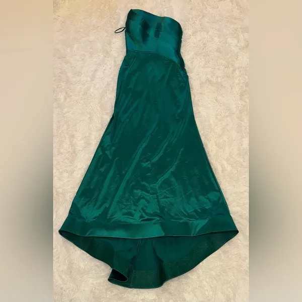 NEW Betsy and Adam Royal emerald green Strapless Satin Mermaid Gown Sz 6 - Image 4