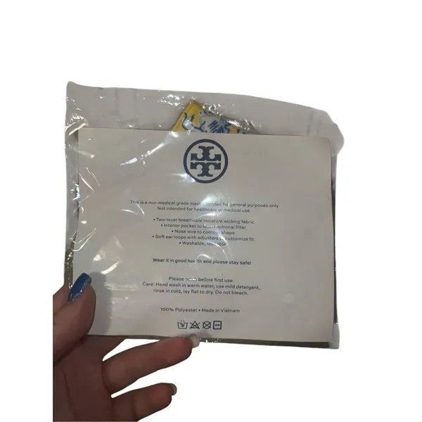 ✨NIP Tory Burch Floral Two Layer Adjustable Mask Face Cover✨ - Image 6