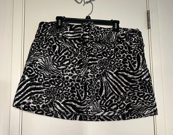 Maeve Low-Rise Belted Micro Mini Skirt size XL - Image 4