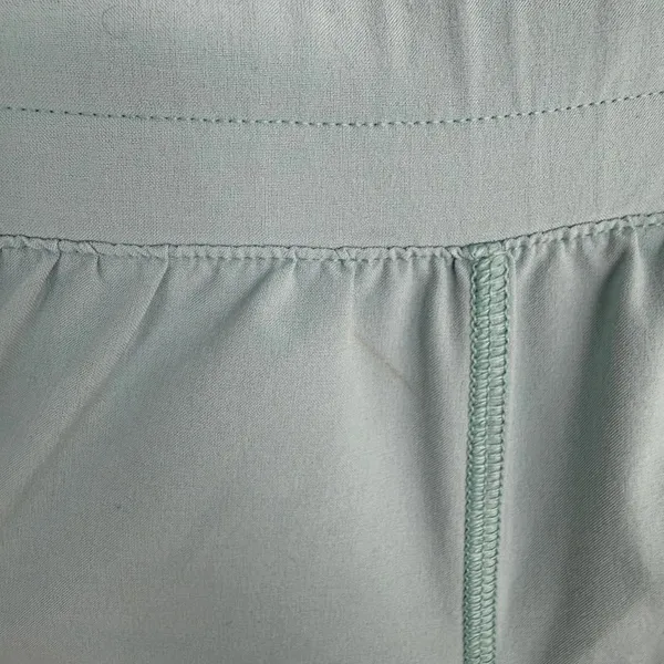 Lululemon Hotty Hot Low Rise Hazy Jade 4" Inseam Long Lightweight Running Size 8 - Image 3