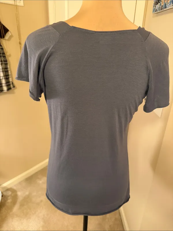 Womens Gray Short-Sleeve V-Neck Top - Image 4