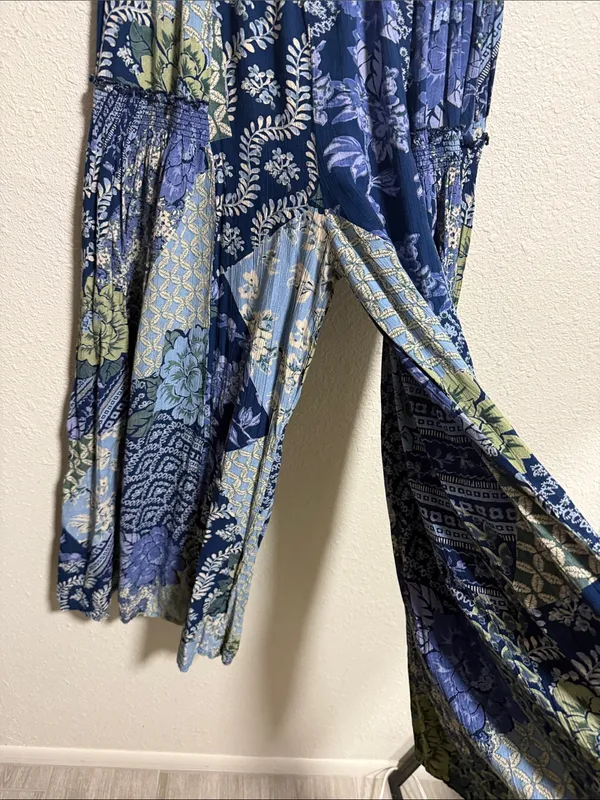 Angie Blue Patchwork Floral Wide‎ Leg Boho Pants Smocked Size Small - Image 10
