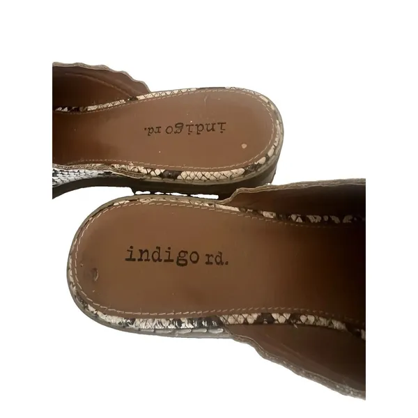 Indigo Rd. Snake Print Slip-On Mule Flats Pointed Toe Cushioned Women's 7M - Image 2