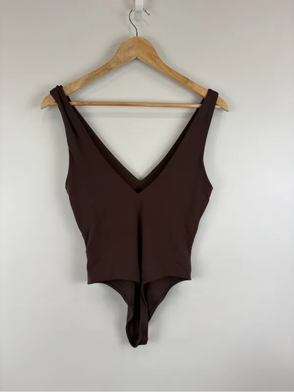 Babaton Contour V-Neck Bodysuit Women's Size Medium Brown - Image 2
