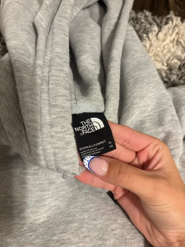 North face sweatshirt - Image 3