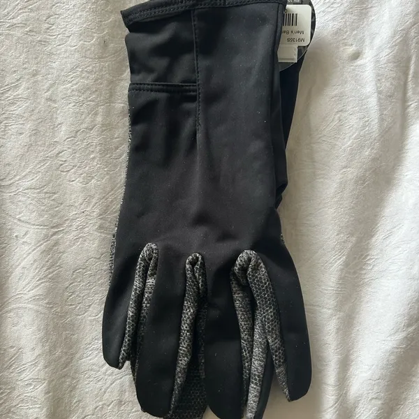 NWT Lululemon gloves - Image 4