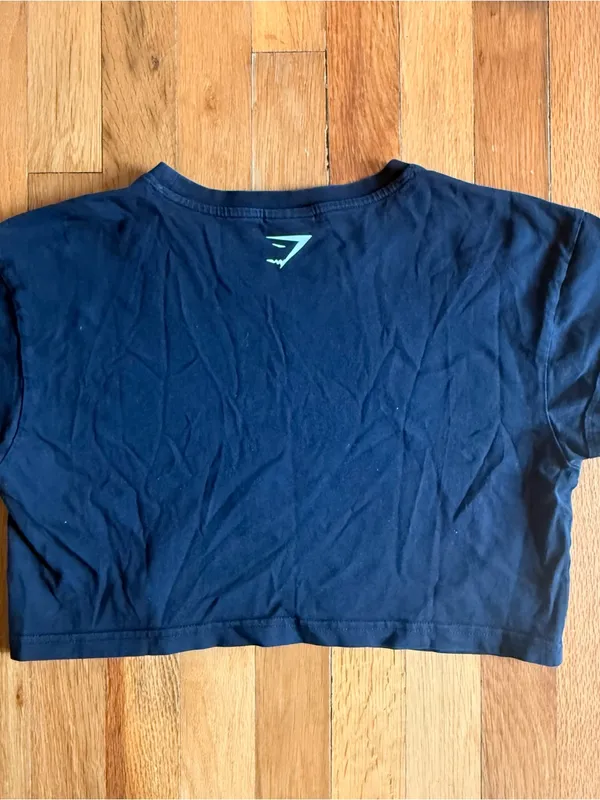 Gymshark Fraction Short Sleeve Crop Top Black Sz‎ Small - Image 4