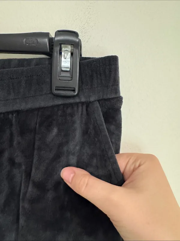 Z Supply Black Mid-Rise Velour Joggers size M flaw no drawstrings - Image 5