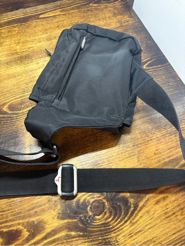 Travelon black sling  bag - Image 2