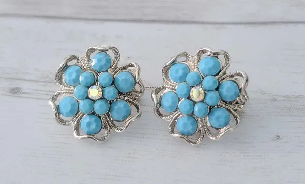 Vintage Clip On Earrings Large Turquoise Tone & Silver Tone Flower Whimsical - Image 2
