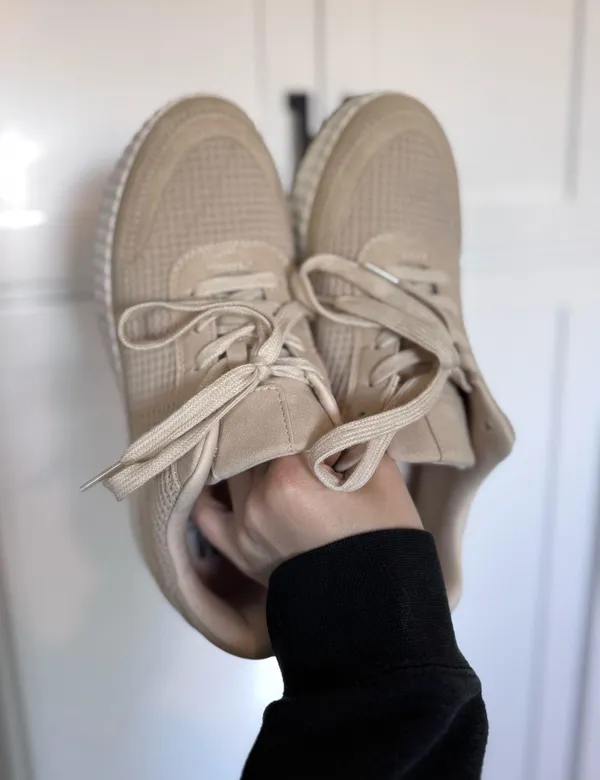 Steve Madden Sneakers - Image 3