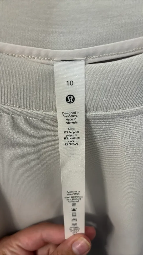 Lululemon Oversized Cropped Crew Perfectly - Image 5