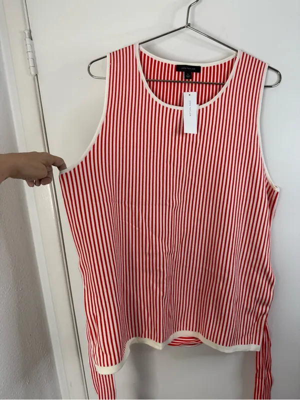 And Taylor NWT red, vertical striped sleeveless, belted knit top XL - Image 3