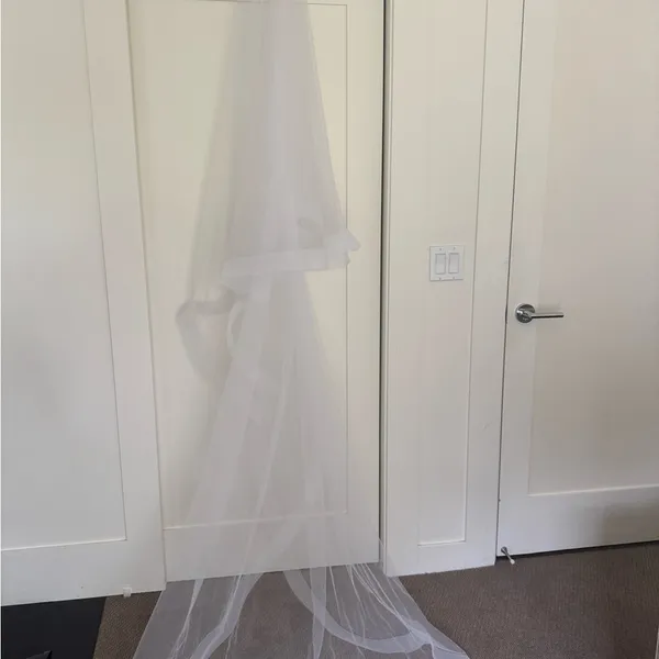 Chapel Horsehair 2” Veil in White - Image 3