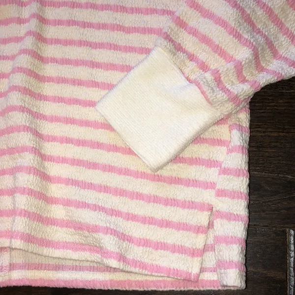 Bucket List pink striped top size medium oversized - Image 4