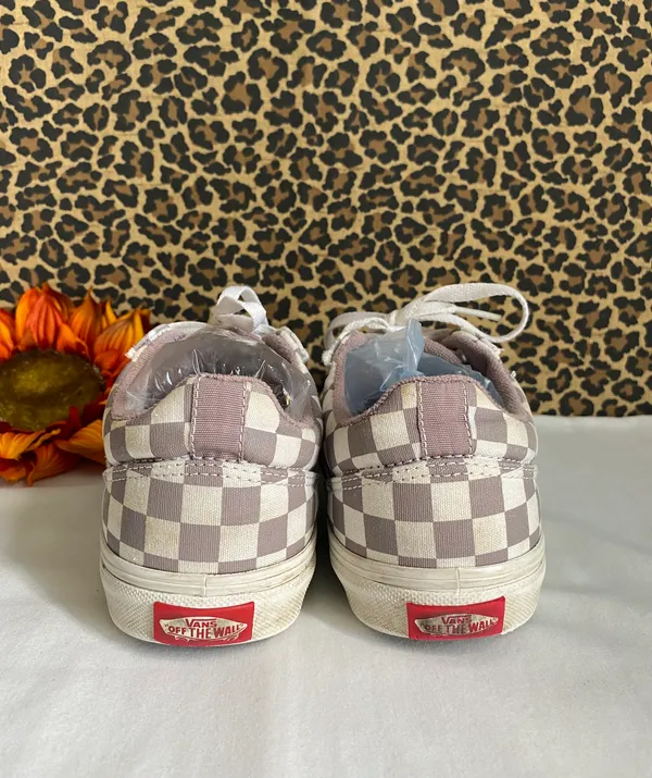 Vans Grey/White Checkered Low Top Sneakers | 7 | - Image 3