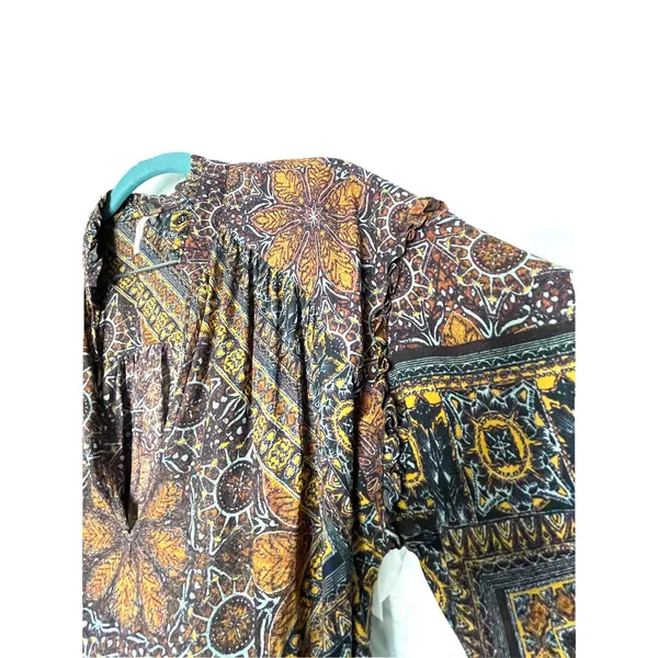 Free People Little Runaway Medallion Print Top Blouse Size Small Keyhole Neck - Image 9